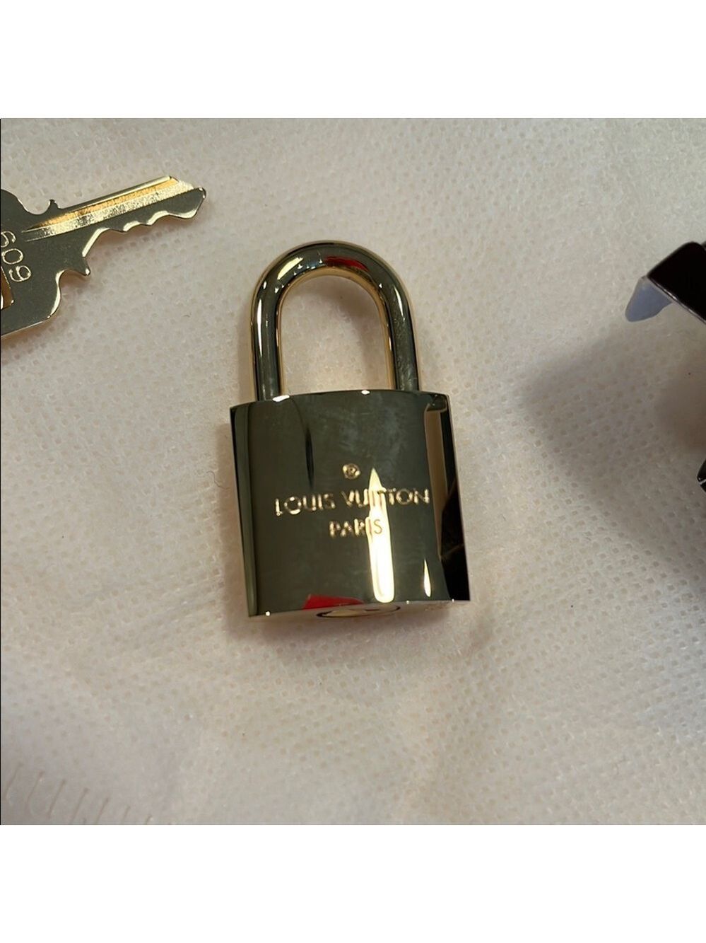 Louis Vuitton Shiny Gold Lock and Key Set #609 - Picture 5 of 12